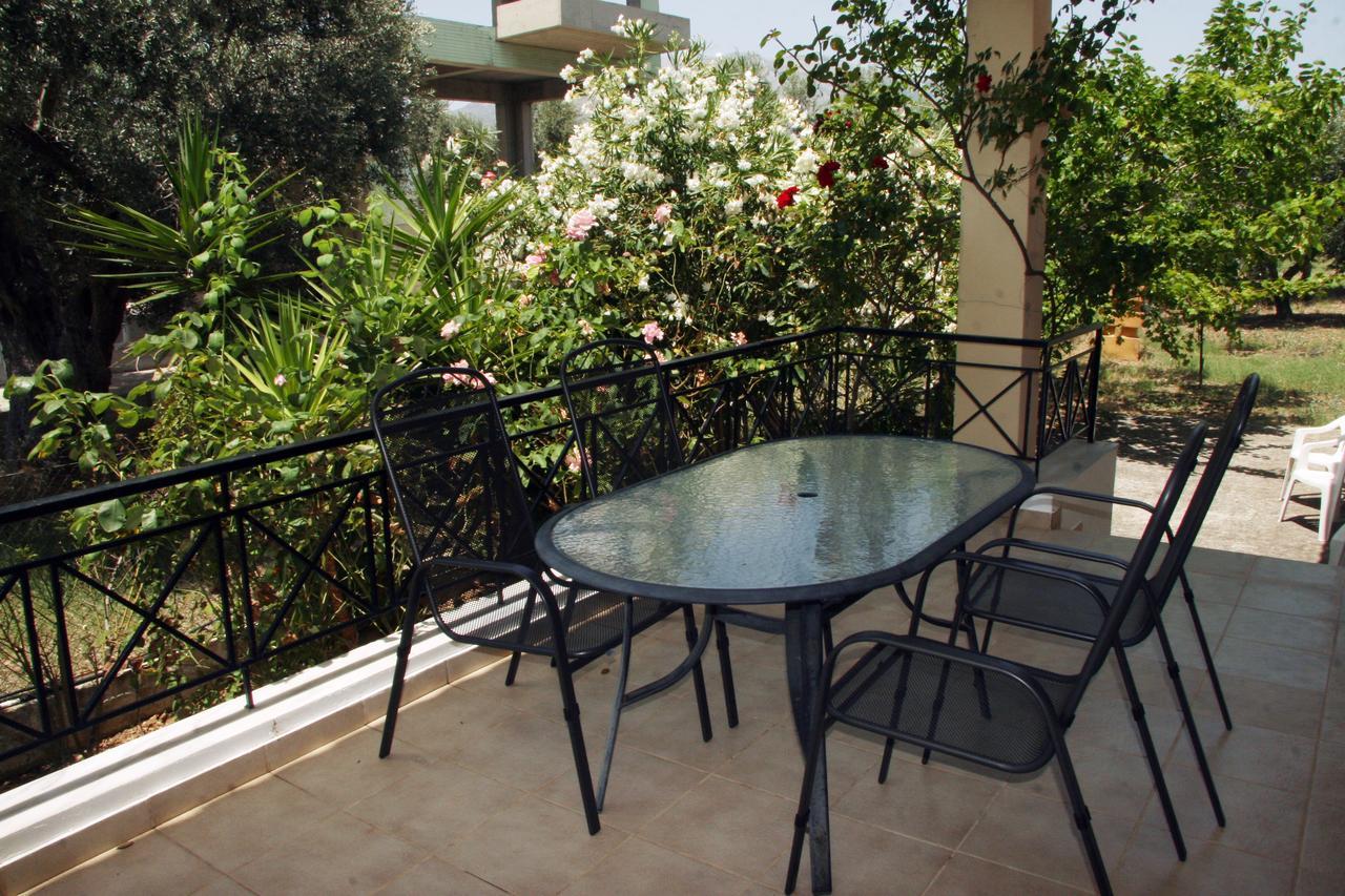 Villa Vlichos Amarynthos Esterno foto